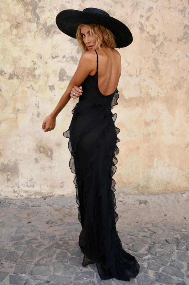 Robe Longue à Volants | Silhouette Élégante | Tenue de Soirée Inoubliable