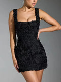 Robe Mini Texturée | Coupe Structurée | Audacieuse et Élégante