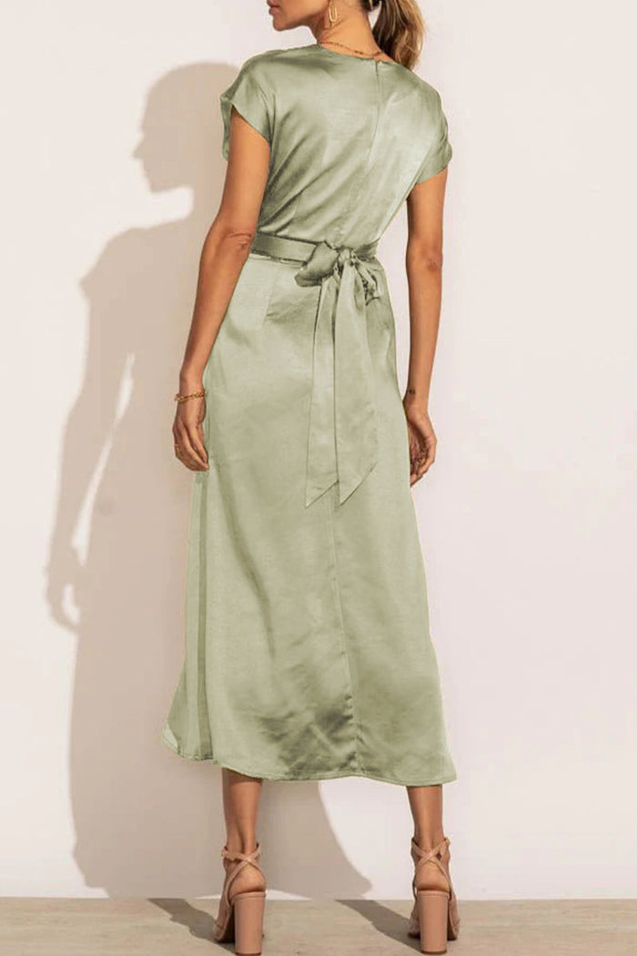 Robe Midi Portefeuille en Satin | Élégante | Chic et Intemporelle