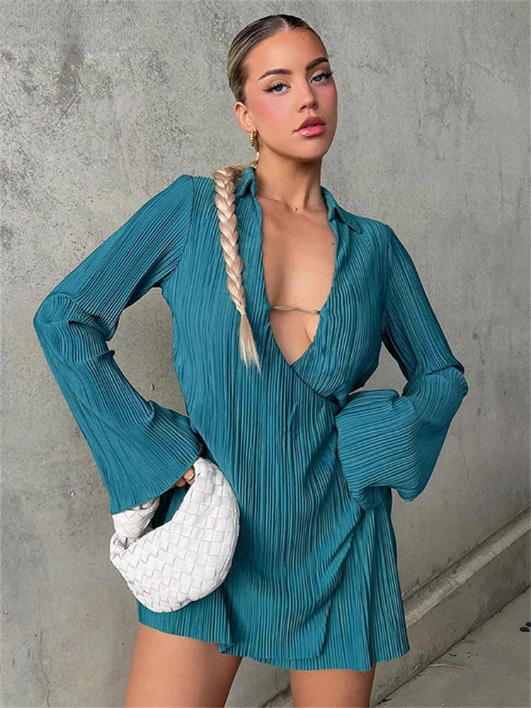 Robe Courte Plissée | Audacieuse | Élégante & Chic