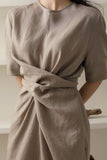 Robe Midi en Lin | Détail Noué à la Taille | Minimalisme Élégant