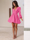 Robe Mini à Manches Bouffantes et Col en V | Élégance Sans Effort | Parfaite pour un Look Jour-Soirée