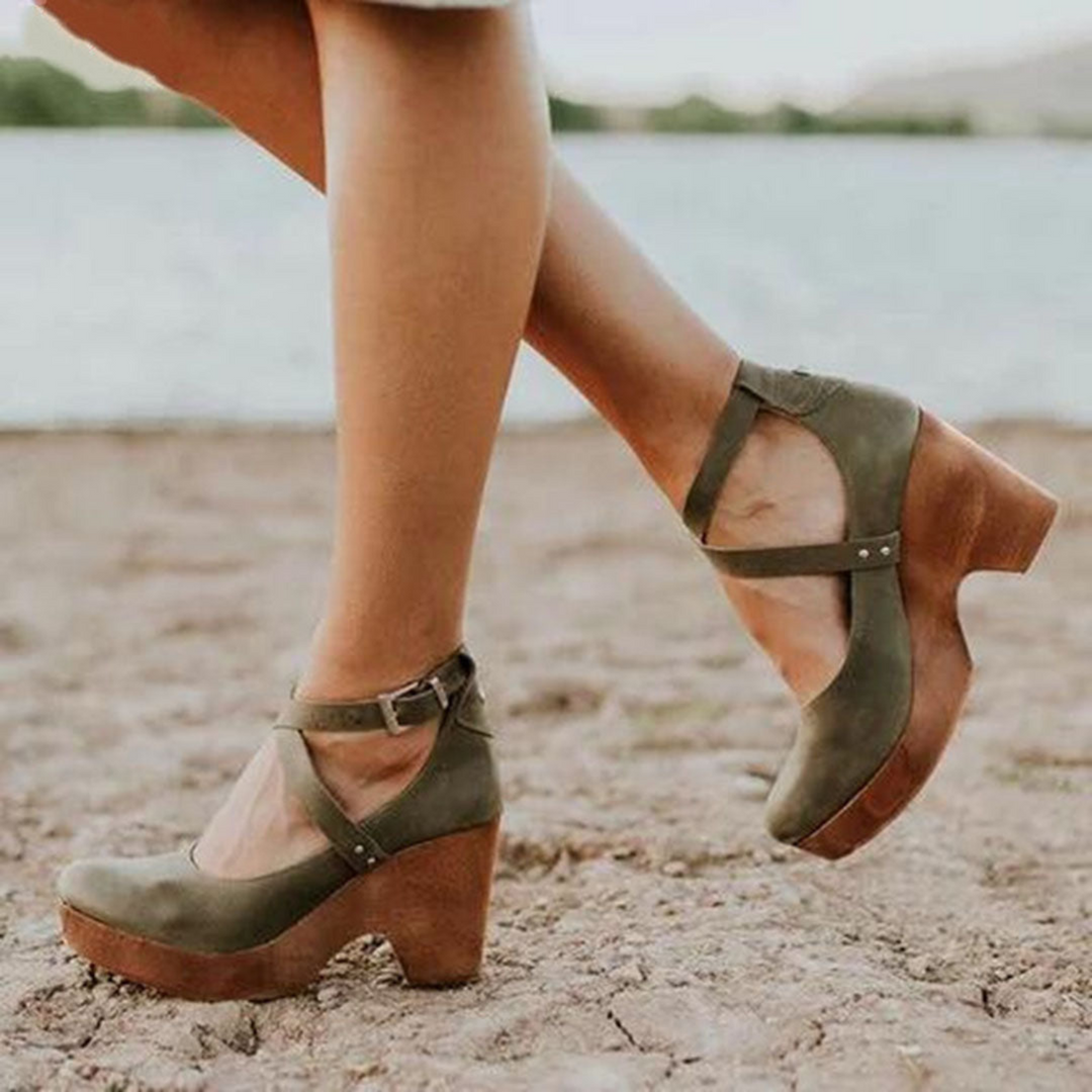 Chaussures Compensées à Bride | Vintage | Chic & Confortables