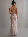 Robe Longue Satinée | Vert Clair | Décolleté Drapé Élégant