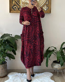 Robe Longue Oversize à Imprimé Zèbre | Motif Audacieux | Confort Élégant