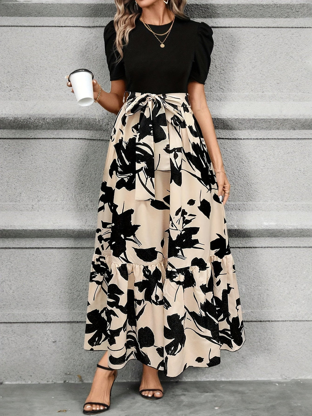 Robe Midi Contrastée Fleurie | Couleur Mixte | Chic et Féminine