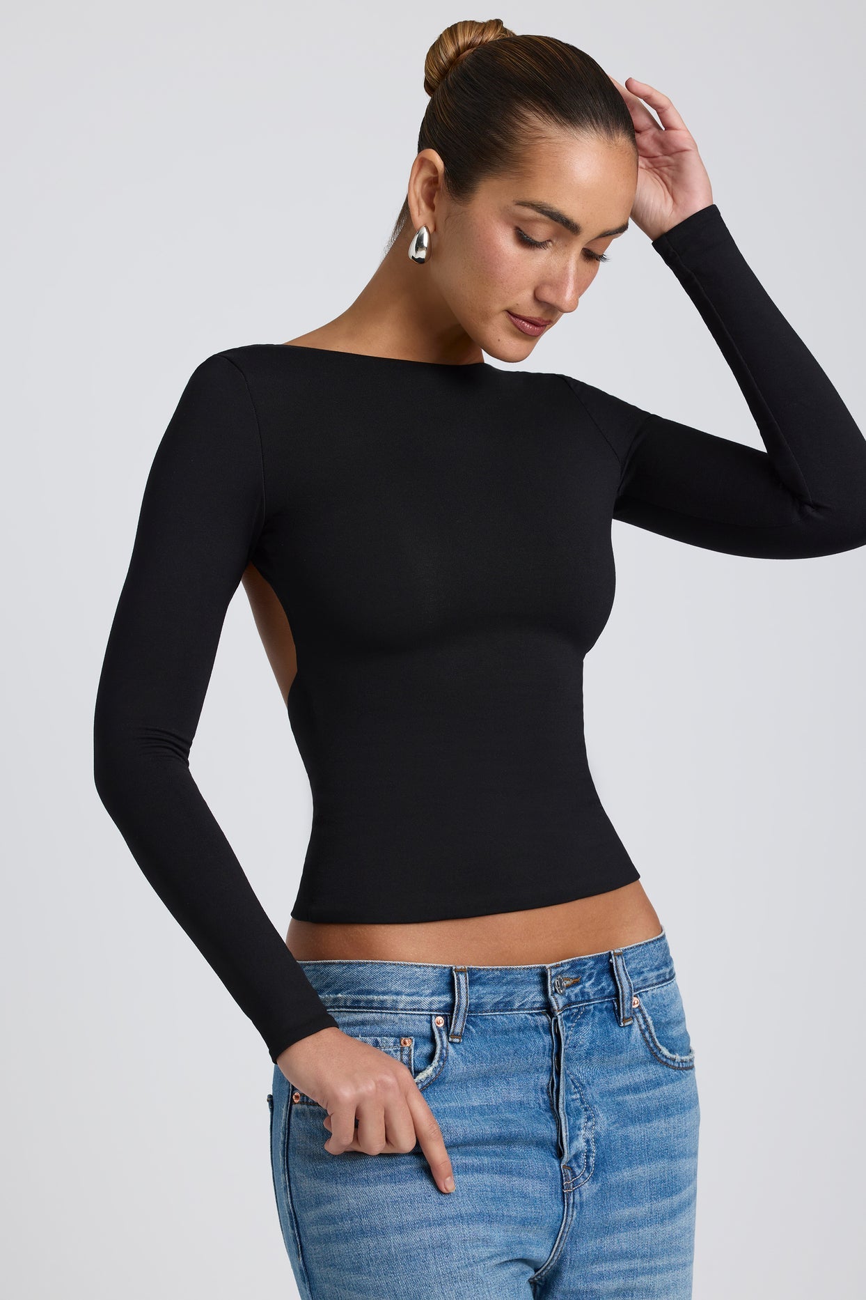 Top Dos Nu Manches Longues | Blanc & Noir | Élégant et Minimaliste