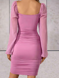 Robe Courte Froncée | Manches Longues Transparentes | Féminine et Glamour