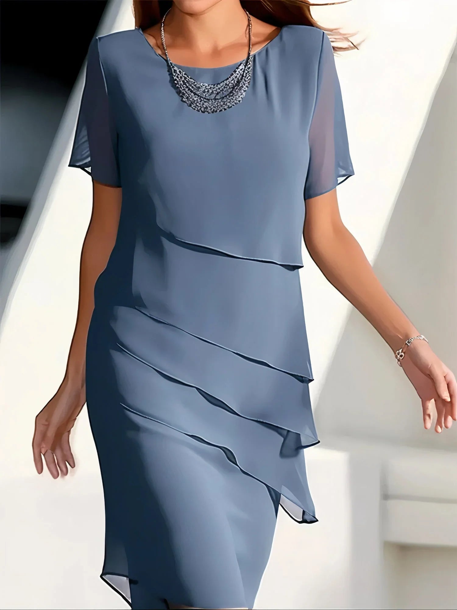 Robe Élégante en Chiffon à Étages | Fluide & Sophistiquée | Parfaite pour les Occasions Spéciales