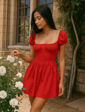 Robe Courte à Encolure Carrée et Corset | Rouge | Féminine, Ajustée et Romantique