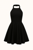Robe Courte Évasée à Col Halter | Élégante | Structurée et Féminine
