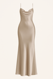 Robe Longue Satinée | Vert Clair | Décolleté Drapé Élégant