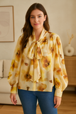 Blouse en mousseline fleurie avec nœud | Multicolore | Élégance florale et légère