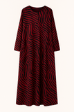 Robe Longue Oversize à Imprimé Zèbre | Motif Audacieux | Confort Élégant