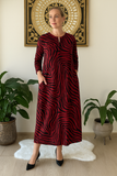 Robe Longue Oversize à Imprimé Zèbre | Motif Audacieux | Confort Élégant