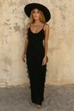 Robe Longue à Volants | Silhouette Élégante | Tenue de Soirée Inoubliable