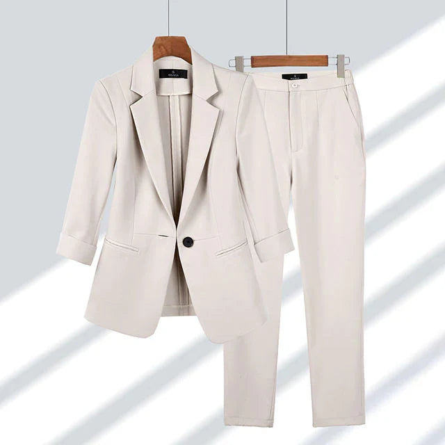 Ensemble Costume Femme | Élégant | Professionnel & Chic