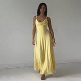 Robe Longue en Satin | Col Bénitier | Silhouette Élégante et Fluide