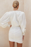 Robe Mini Satinée Structurée | Audacieuse & Élégante | Parfaite pour les Cocktails et Soirées Inoubliables