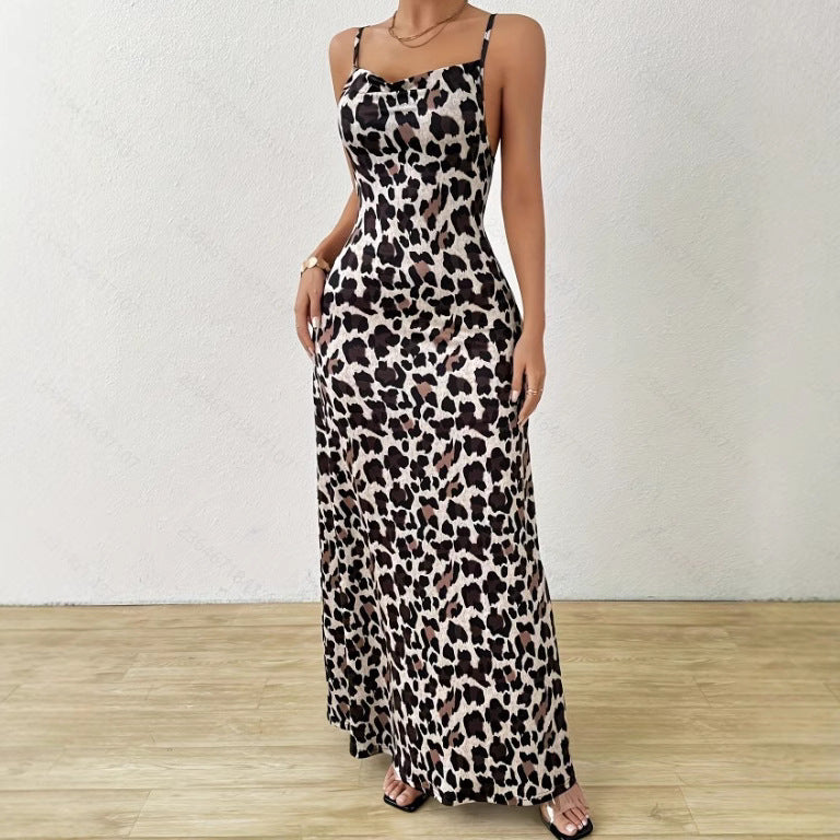 Robe Longue Imprimé Léopard | Finition Satinée | Élégante et Sauvage