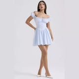 Robe Courte à Encolure Carrée et Corset | Rouge | Féminine, Ajustée et Romantique