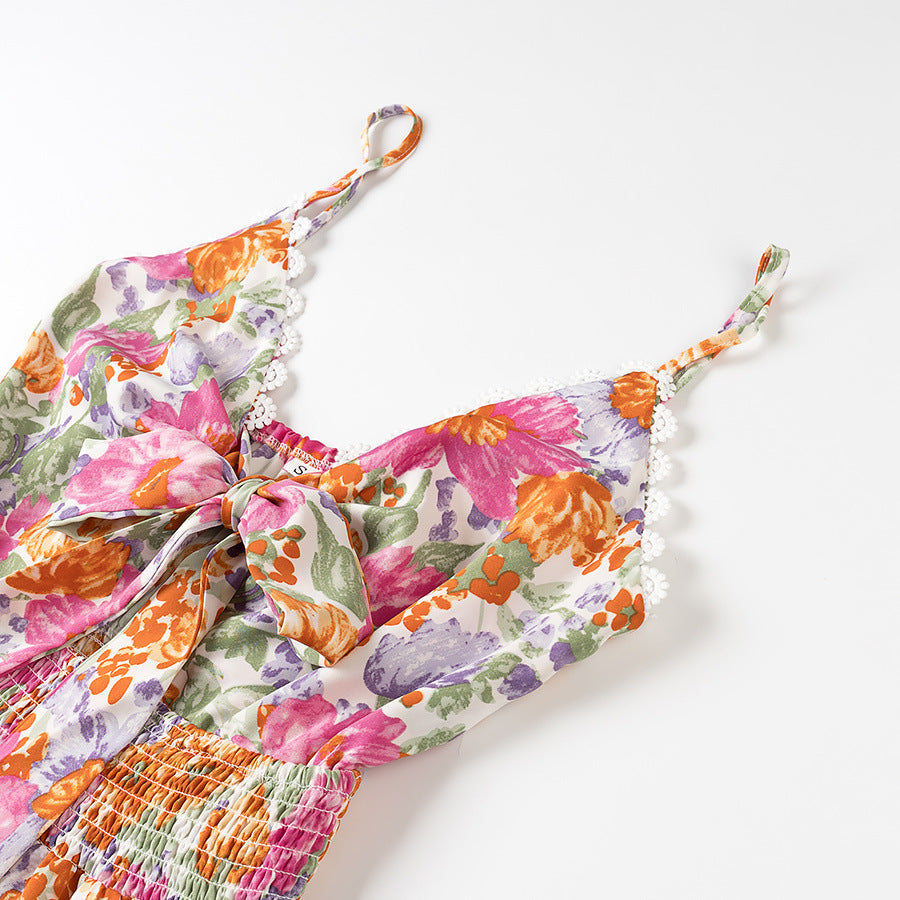 Robe Courte à Fleurs et Nœud | Bordure Dentelle | Éclat Romantique Estival