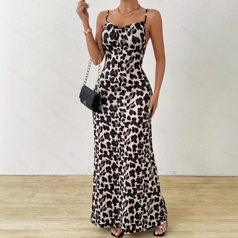 Robe Longue Imprimé Léopard | Finition Satinée | Élégante et Sauvage