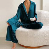 Ensemble Lounge en Satin | Fluidité Soyeuse | Confort Minimaliste de Luxe