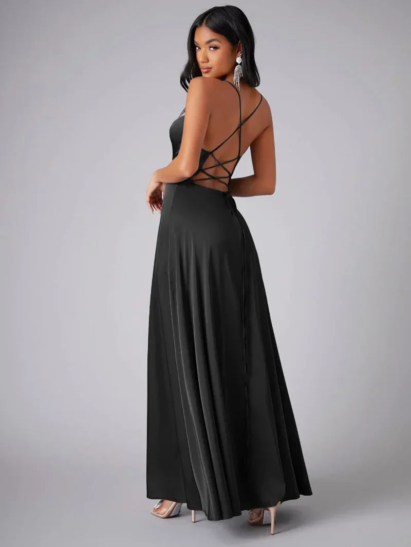 Robe de Soirée en Satin | Décolleté Drapé | Élégance avec Fente Haute