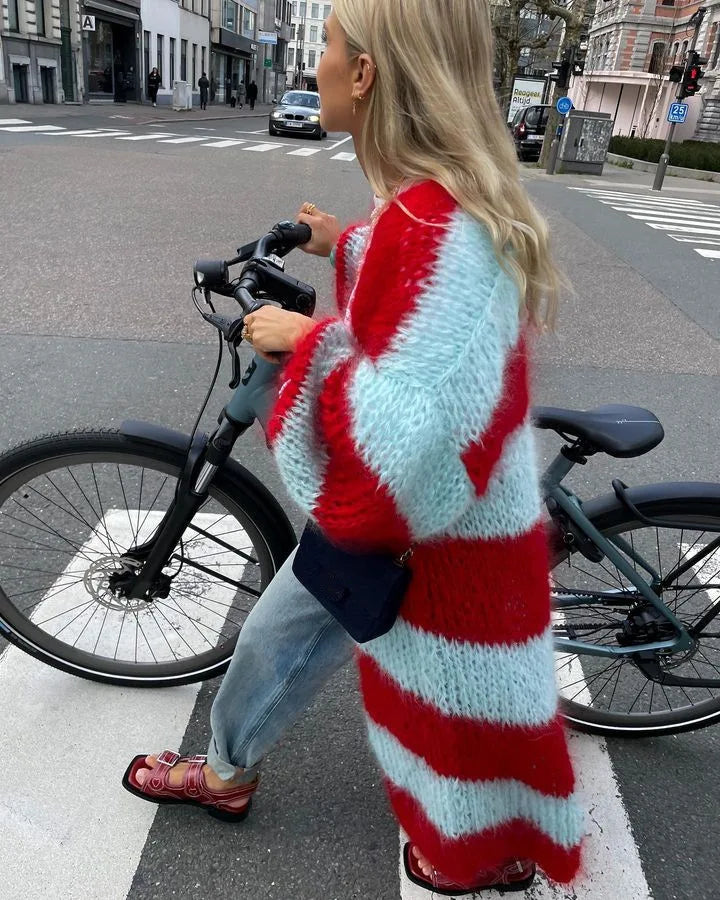 Robe Longue en Maille Rayée | Confortable | Audacieuse et Colorée