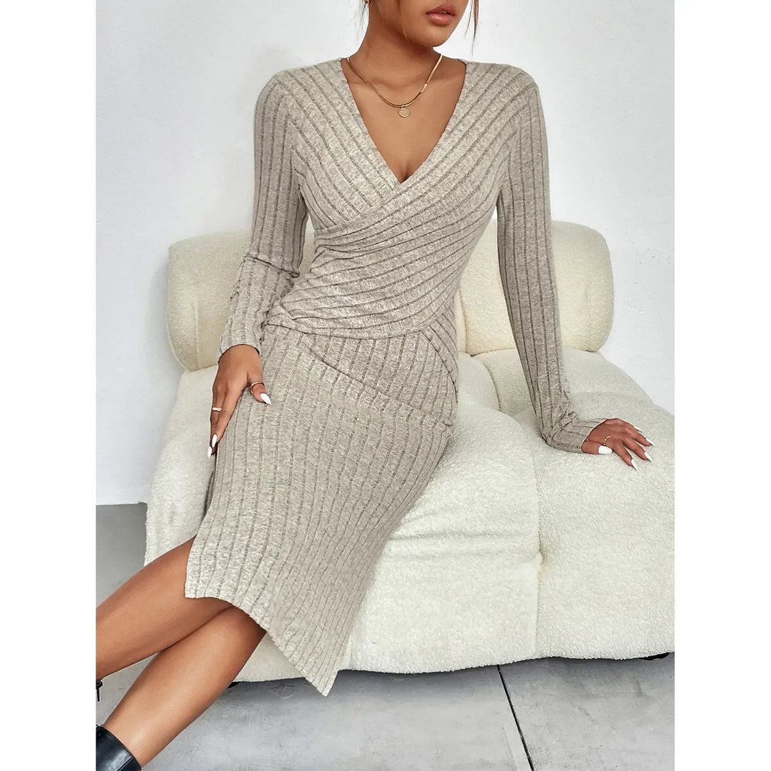 Robe Cache-Cœur en Maille Côtelée | Tissu Stretch Doux | Féminine et Confortable