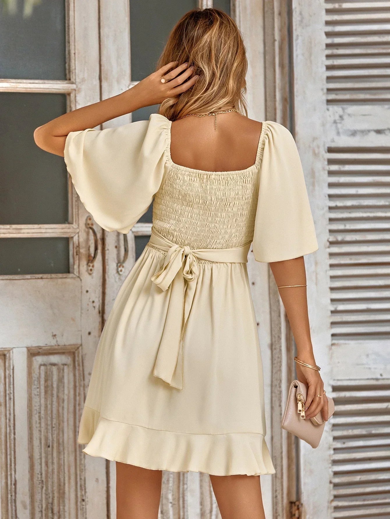 Robe Portefeuille à Manches Volantes | Élégance Légère | Parfaite pour Brunchs, Sorties & Été