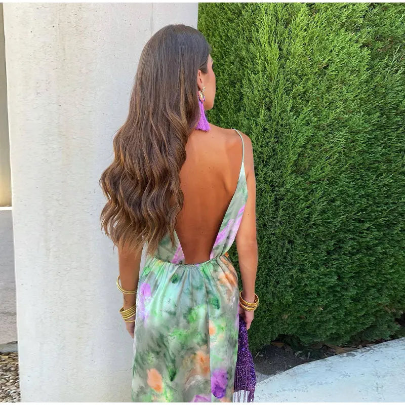Robe Longue Satinée Fleurie avec Châle Coordonné | Rêve d’Été Élégant | Parfaite pour les Garden Parties et Soirées au Coucher du Soleil