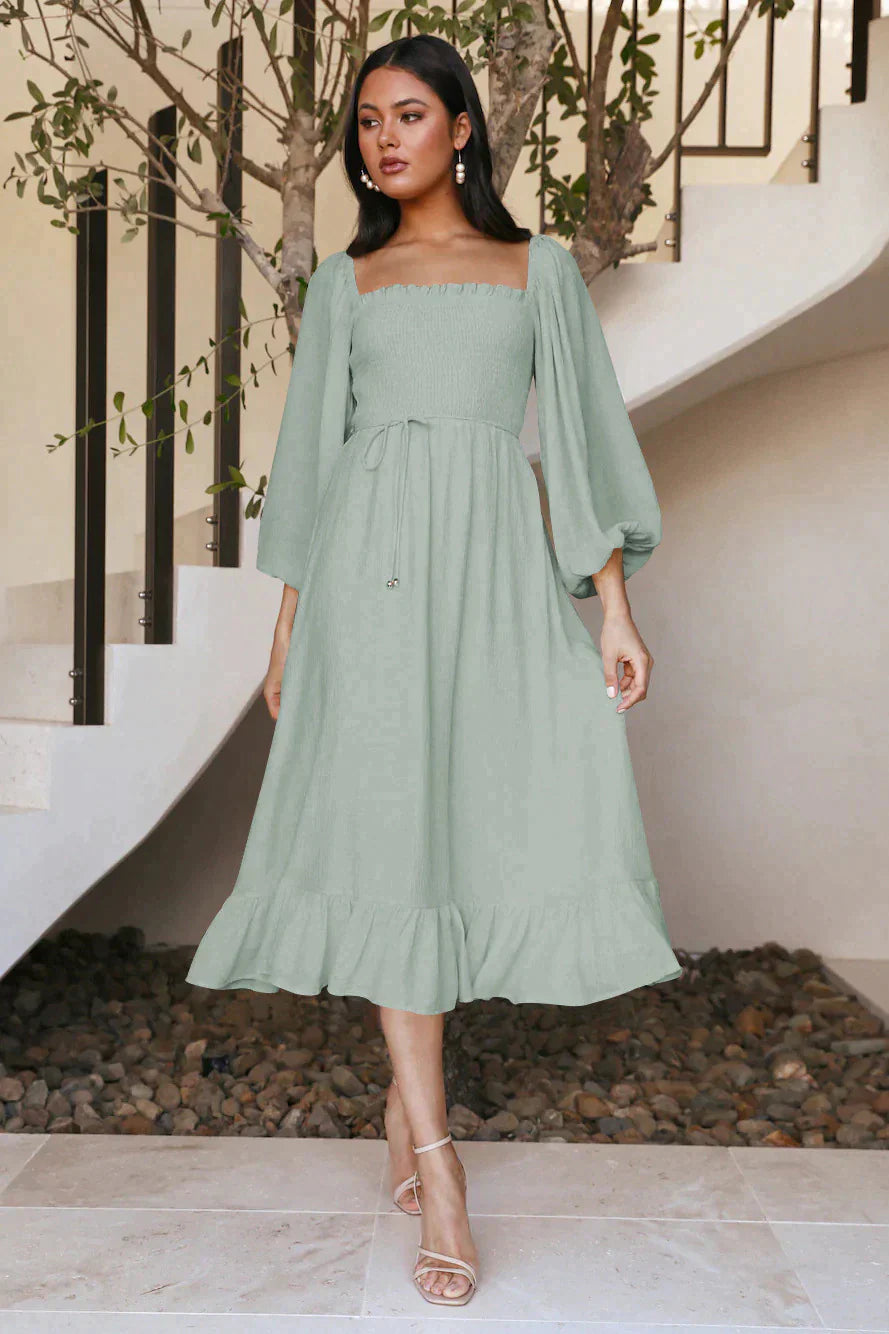 Robe Midi à Encolure Carrée Smockée | Coupe Fluide | Manches Bouffantes Romantiques