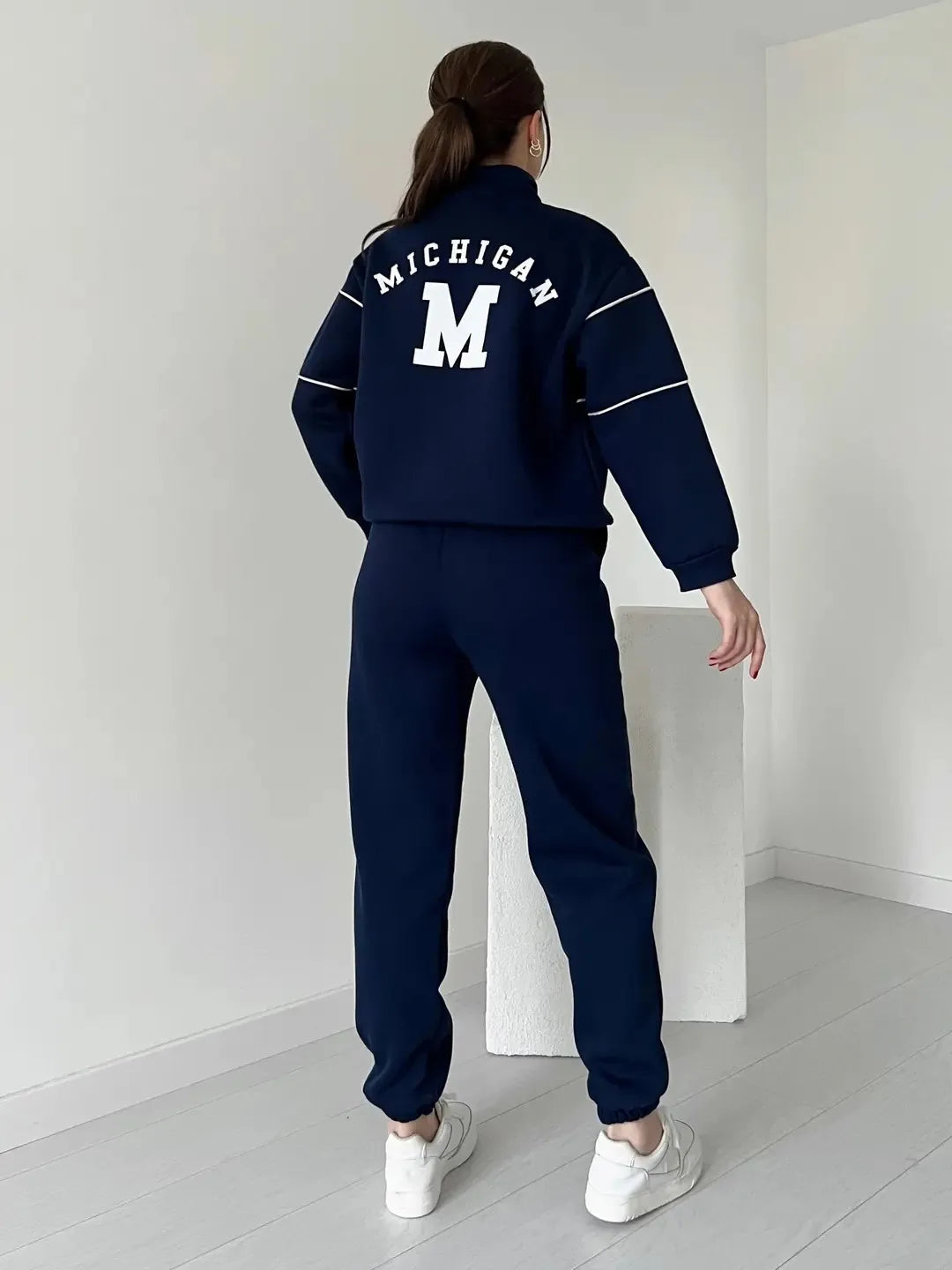 Survêtement Universitaire Décontracté | Sportif & Tendance | Confort Absolu