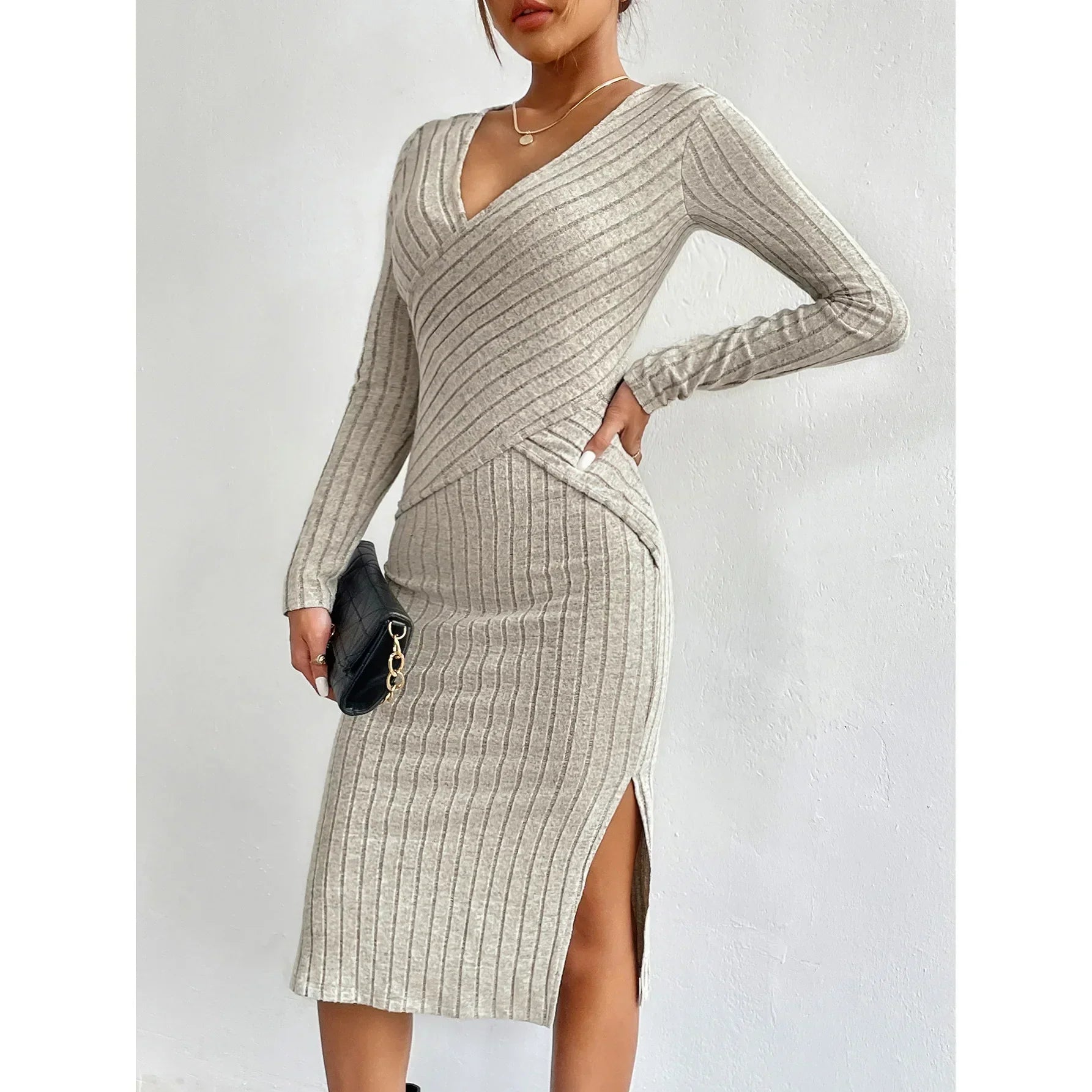 Robe Cache-Cœur en Maille Côtelée | Tissu Stretch Doux | Féminine et Confortable