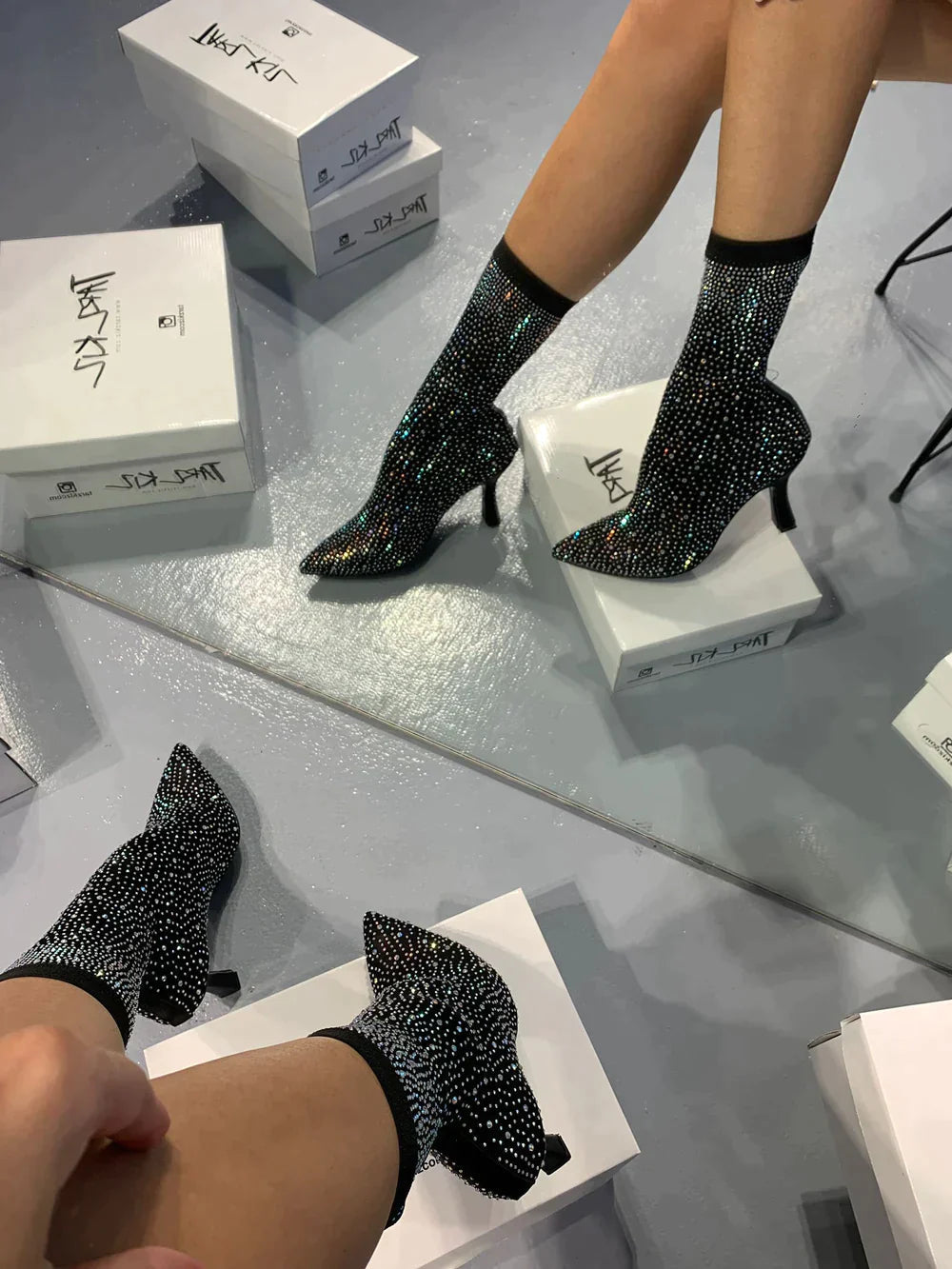 Bottines Chaussettes à Strass | Bout Pointu & Talon Aiguille | Scintillantes & Élancées