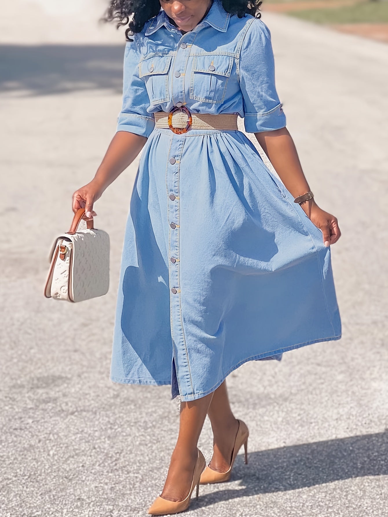 Robe Midi en Jean Ceinturée | Style Utilitaire Chic | Élégance Quotidienne
