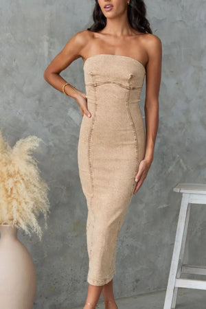 Robe Midi en Jean Sans Bretelles | Coupe Sculptante | Chic Rétro Sans Effort