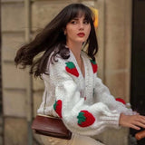 Gilet Tricoté Fraises | Doux | Mignon & Confortable
