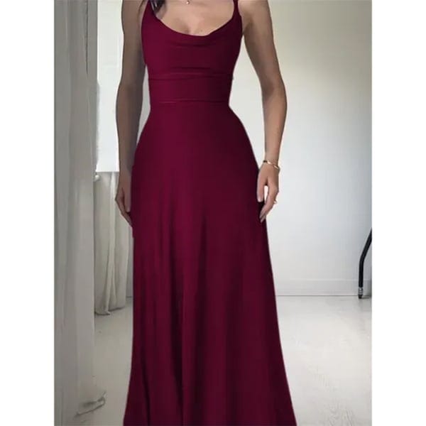 Robe Longue en Satin | Col Bénitier | Silhouette Élégante et Fluide