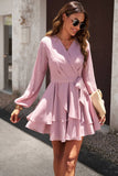 Robe Mini Portefeuille à Volants | Chic | Féminine et Élégante