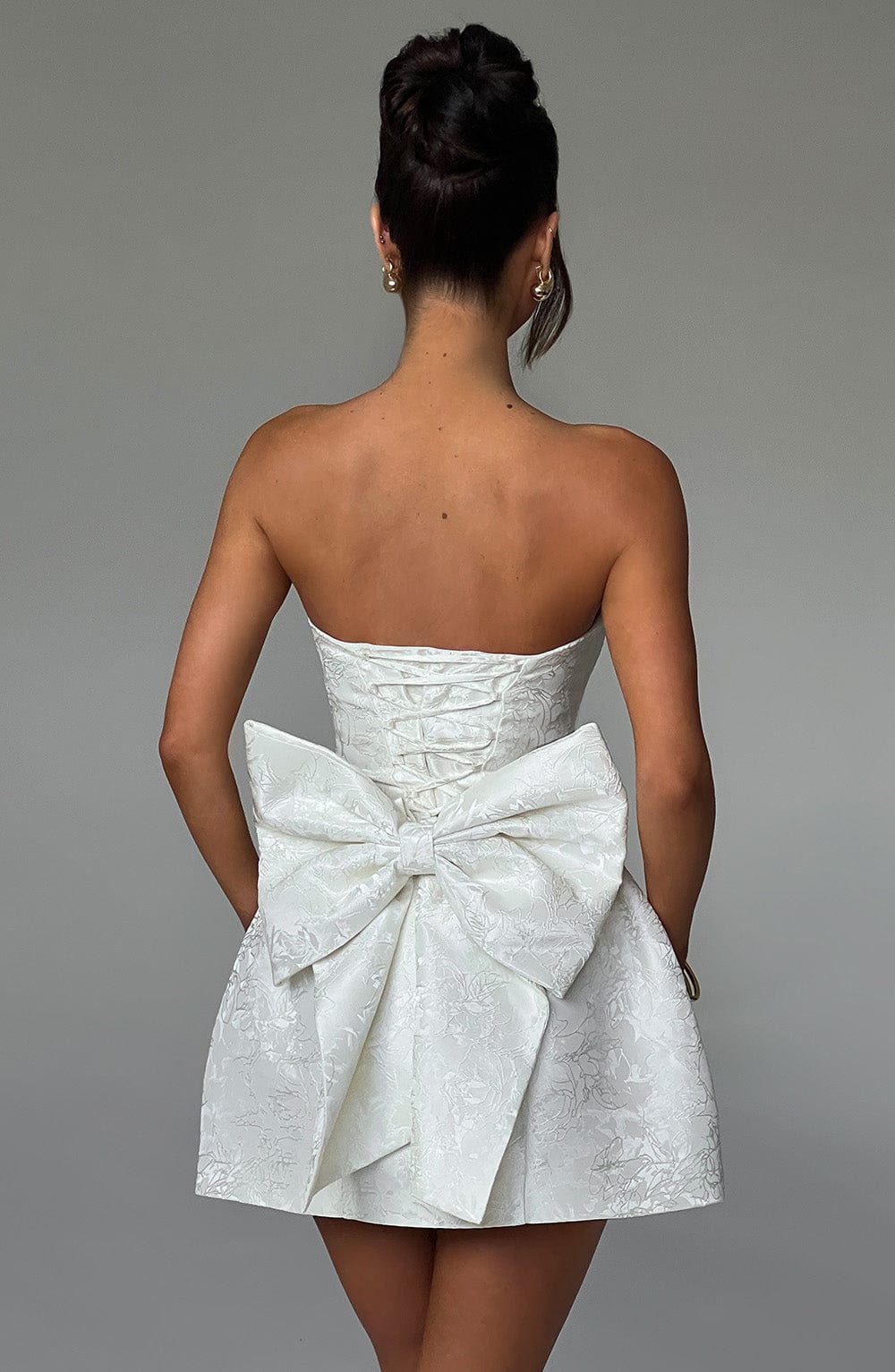 Robe Courte Bustier | Élégante et Structurée | Parfaite pour les Grandes Occasions