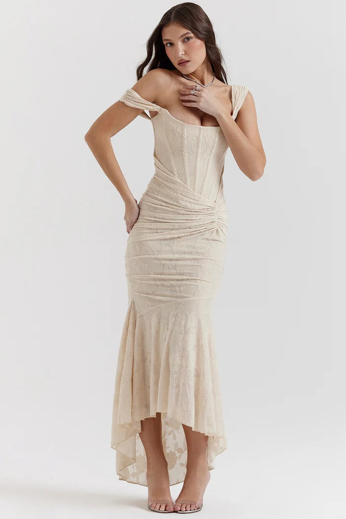 Robe Corset Drapée | Élégance Sculptée | Dentelle Florale Luxueuse